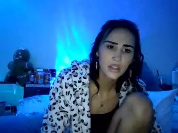 Girls: discover live performances with matured cam models, from teasing to fixations, in a variety of stunning live sex cams.