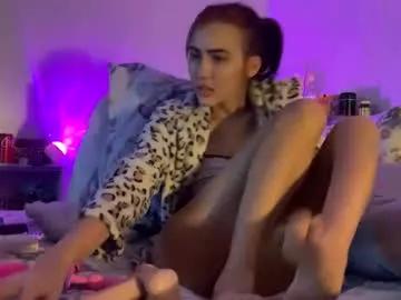Girls: discover live performances with matured cam models, from teasing to fixations, in a variety of stunning live sex cams.