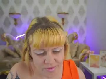 bellalapetit from Chaturbate