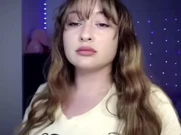 bellamonroee from Chaturbate