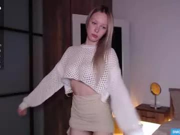 bellean_blare from Chaturbate