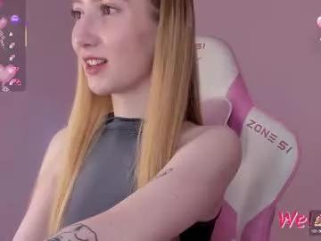 Girls: discover live performances with matured cam models, from teasing to fixations, in a variety of stunning live sex cams.