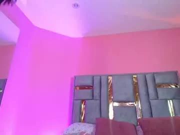 Girls: discover live performances with matured cam models, from teasing to fixations, in a variety of stunning live sex cams.