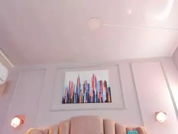 Girls: discover live performances with matured cam models, from teasing to fixations, in a variety of stunning live sex cams.
