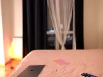 Girls: discover live performances with matured cam models, from teasing to fixations, in a variety of stunning live sex cams.