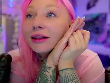 Girls: discover live performances with matured cam models, from teasing to fixations, in a variety of stunning live sex cams.