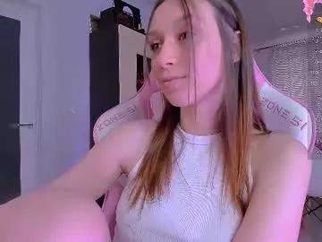 Girls: discover live performances with matured cam models, from teasing to fixations, in a variety of stunning live sex cams.