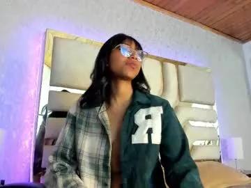 Girls: discover live performances with matured cam models, from teasing to fixations, in a variety of stunning live sex cams.