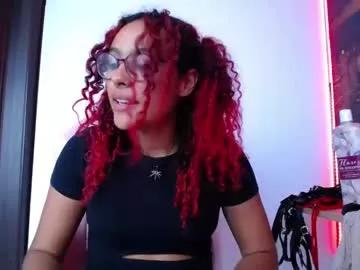 bombom3c from Chaturbate