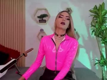 Girls: discover live performances with matured cam models, from teasing to fixations, in a variety of stunning live sex cams.