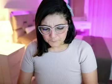 Girls: discover live performances with matured cam models, from teasing to fixations, in a variety of stunning live sex cams.
