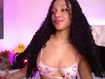 Girls: discover live performances with matured cam models, from teasing to fixations, in a variety of stunning live sex cams.
