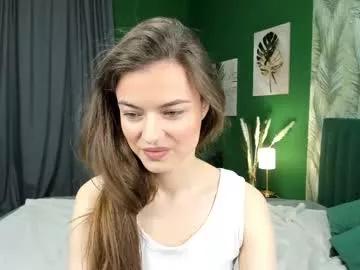 Girls: discover live performances with matured cam models, from teasing to fixations, in a variety of stunning live sex cams.
