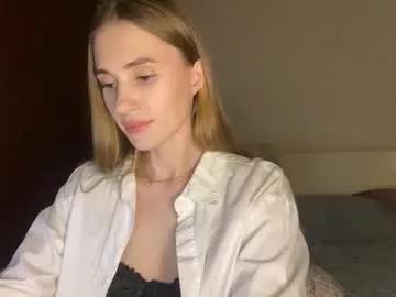 Girls: discover live performances with matured cam models, from teasing to fixations, in a variety of stunning live sex cams.