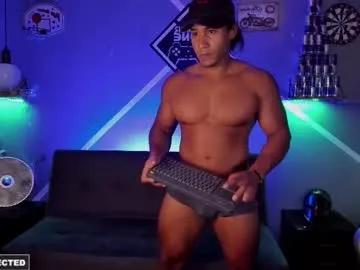Girls: discover live performances with matured cam models, from teasing to fixations, in a variety of stunning live sex cams.
