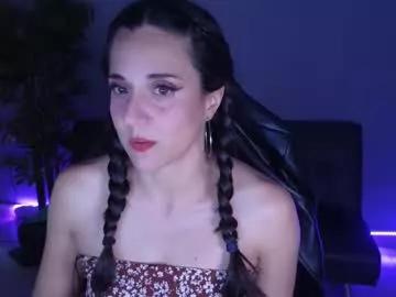 Girls: discover live performances with matured cam models, from teasing to fixations, in a variety of stunning live sex cams.