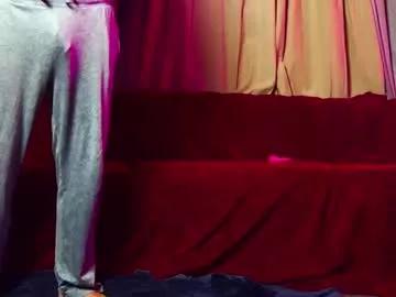 ccgreysweatpants from Chaturbate