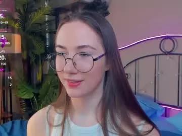 Girls: discover live performances with matured cam models, from teasing to fixations, in a variety of stunning live sex cams.