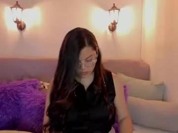 Girls: discover live performances with matured cam models, from teasing to fixations, in a variety of stunning live sex cams.