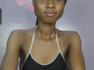 choco_petitqueen from Chaturbate