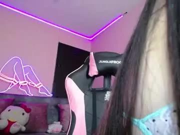 Girls: discover live performances with matured cam models, from teasing to fixations, in a variety of stunning live sex cams.