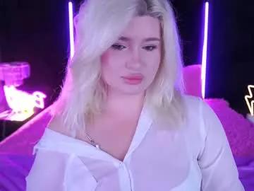 Girls: discover live performances with matured cam models, from teasing to fixations, in a variety of stunning live sex cams.