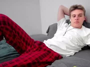 collegeboiaz from Chaturbate