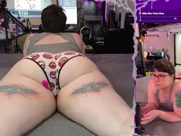 creepycrawlyqueen from Chaturbate