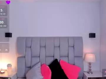 Girls: discover live performances with matured cam models, from teasing to fixations, in a variety of stunning live sex cams.