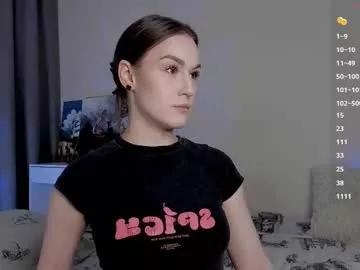 Girls: discover live performances with matured cam models, from teasing to fixations, in a variety of stunning live sex cams.