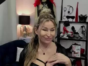 Girls: discover live performances with matured cam models, from teasing to fixations, in a variety of stunning live sex cams.