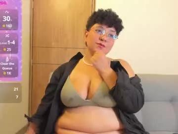 Girls: discover live performances with matured cam models, from teasing to fixations, in a variety of stunning live sex cams.