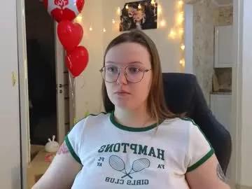 Girls: discover live performances with matured cam models, from teasing to fixations, in a variety of stunning live sex cams.