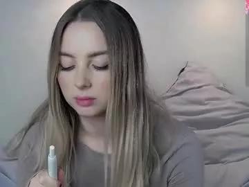 Girls: discover live performances with matured cam models, from teasing to fixations, in a variety of stunning live sex cams.