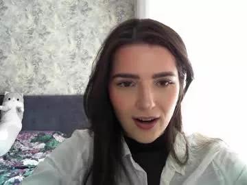 Girls: discover live performances with matured cam models, from teasing to fixations, in a variety of stunning live sex cams.