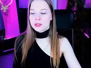 Girls: discover live performances with matured cam models, from teasing to fixations, in a variety of stunning live sex cams.