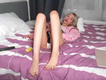 Girls: discover live performances with matured cam models, from teasing to fixations, in a variety of stunning live sex cams.
