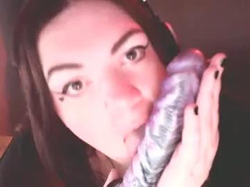 daddyslilcumslxt from Chaturbate