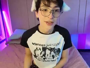 Girls: discover live performances with matured cam models, from teasing to fixations, in a variety of stunning live sex cams.