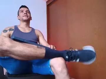 Feet: watch our sensual broadcasters as they explore their steaming hot curves, getting nude and horny, giving you a glimpse into the world of attraction.