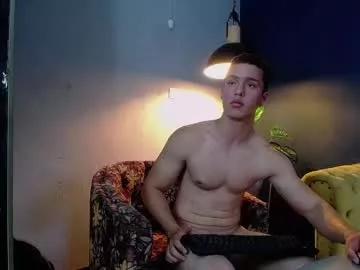 Girls: discover live performances with matured cam models, from teasing to fixations, in a variety of stunning live sex cams.
