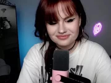 dellacrush_ from Chaturbate