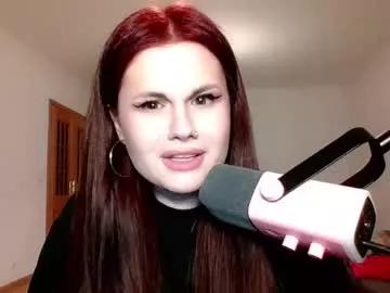 dellacrush_ from Chaturbate