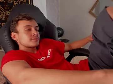 Girls: discover live performances with matured cam models, from teasing to fixations, in a variety of stunning live sex cams.