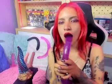 Girls: discover live performances with matured cam models, from teasing to fixations, in a variety of stunning live sex cams.