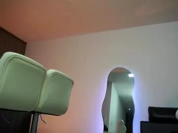 Girls: discover live performances with matured cam models, from teasing to fixations, in a variety of stunning live sex cams.