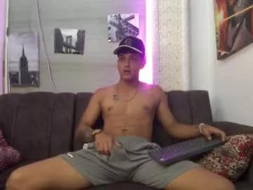 Girls: discover live performances with matured cam models, from teasing to fixations, in a variety of stunning live sex cams.