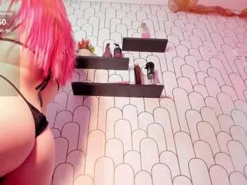 Girls: discover live performances with matured cam models, from teasing to fixations, in a variety of stunning live sex cams.