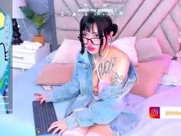Girls: discover live performances with matured cam models, from teasing to fixations, in a variety of stunning live sex cams.
