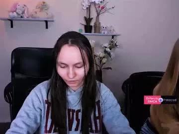 Girls: discover live performances with matured cam models, from teasing to fixations, in a variety of stunning live sex cams.